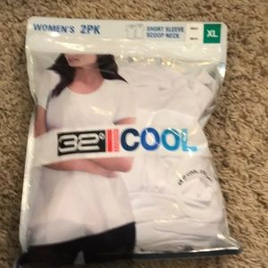 White short sleeve shirts.